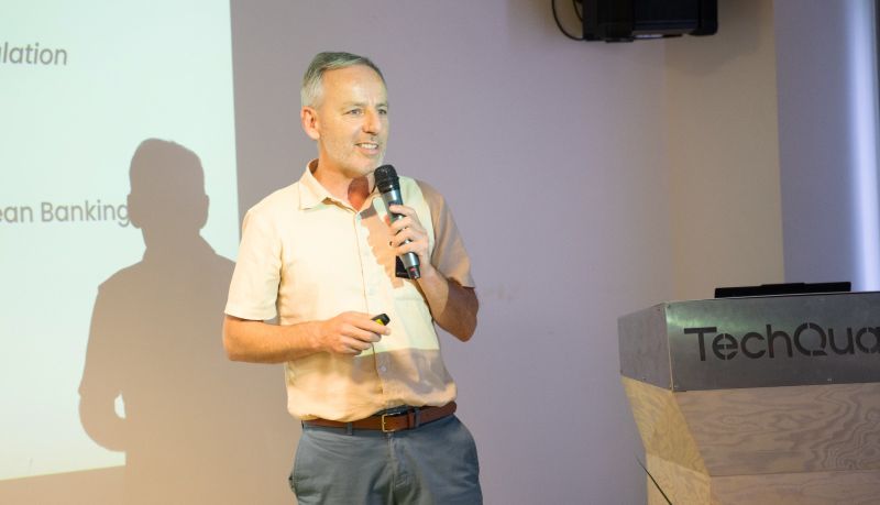 Gijs Bos speaking on European banking regulation at TechQuartier